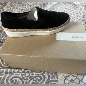 Clarks Marie Pearl Black Slip-ons Size 6 - New